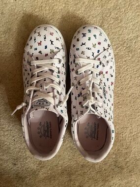 Bobs from Sketchers- Dog Print